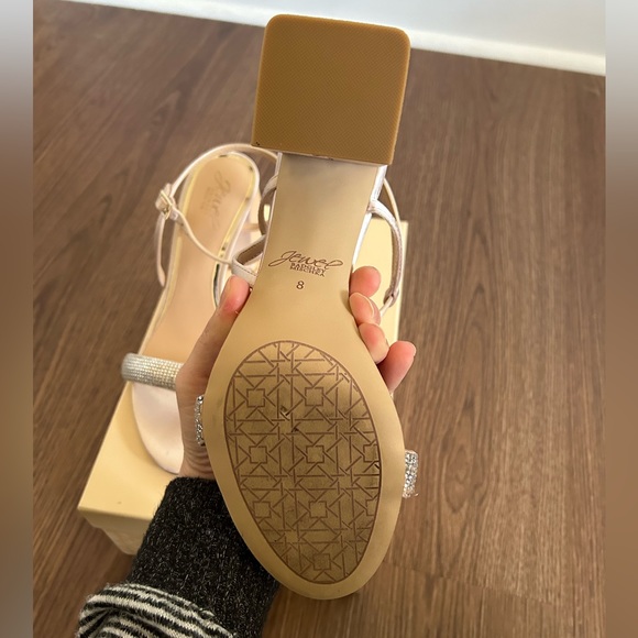 Jewel Badgley Mischka ‘Earlene’ - Picture 10 of 13